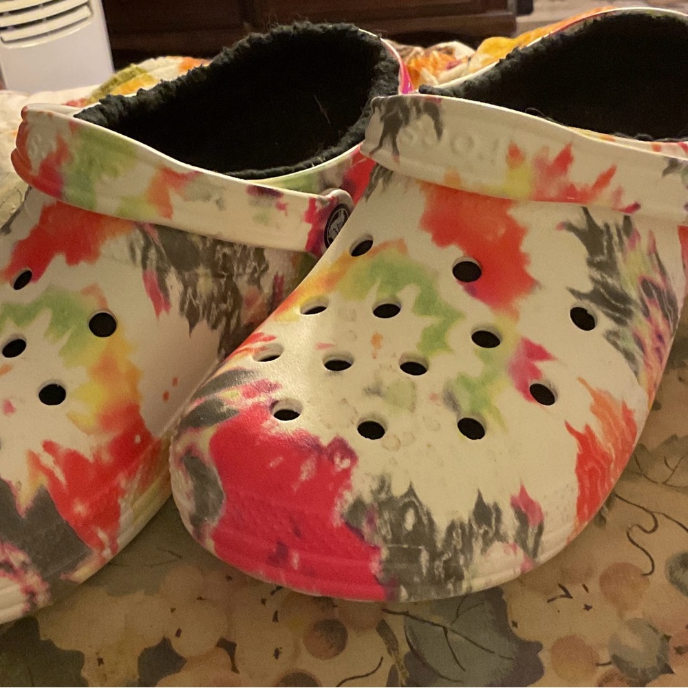 Crocs Color Splashed Tie Dyed Slip Ons W11 M9